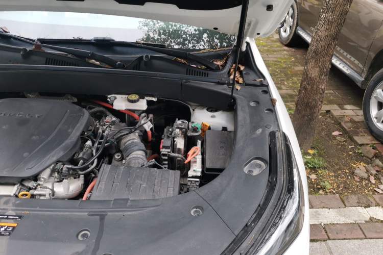 Used Geely Galaxy L7 2023 1.5T 115 km Asian Games Phantom Edition Engine Bay Left