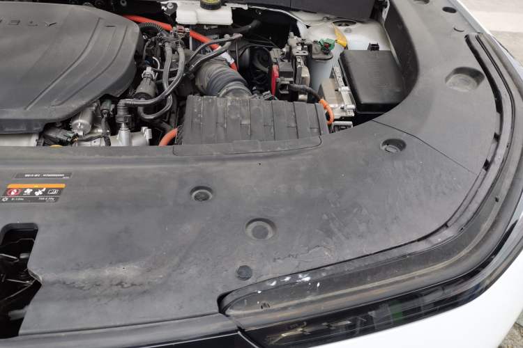 Used Geely Galaxy L7 2023 1.5T 115 km Starship Engine Bay Left