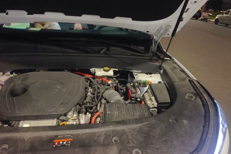 Used Geely Galaxy L7 2023 1.5T 115 km Starship Engine Bay Left