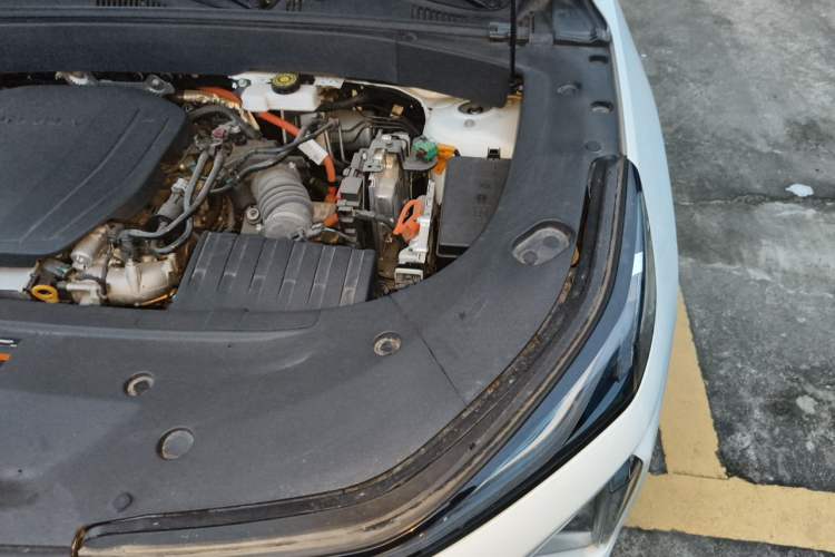 Used Geely Galaxy L7 2023 1.5T 115 km Starship Engine Bay Left