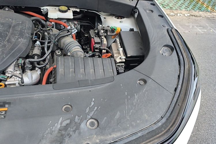 Used Geely Galaxy L7 2023 1.5T 115 km Starship Engine Bay Left