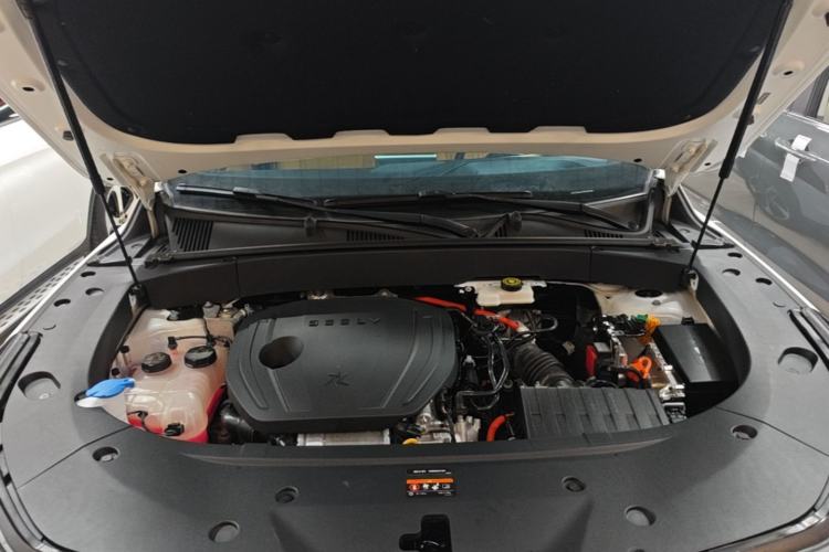 Used Geely Galaxy L7 2023 1.5T 115 km Asian Games Phantom Edition Engine Bay