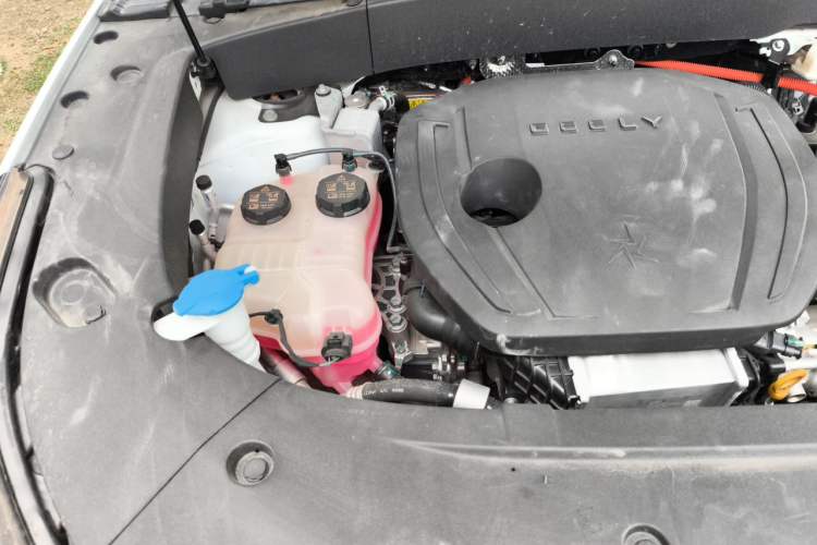 Used Geely Galaxy L7 2023 1.5T 115 km Starship Engine Bay Right