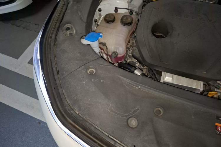 Used Geely Galaxy L7 2023 1.5T 55km AIR Engine Bay Right