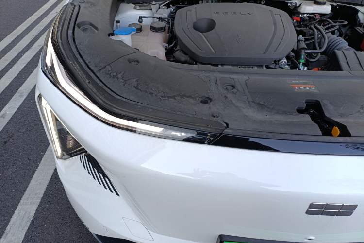 Used Geely Galaxy L7 2023 1.5T 115 km Starship Engine Bay Right