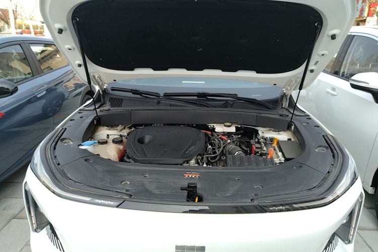 Used Geely Galaxy L7 2023 1.5T 115 km PLUS Engine Bay