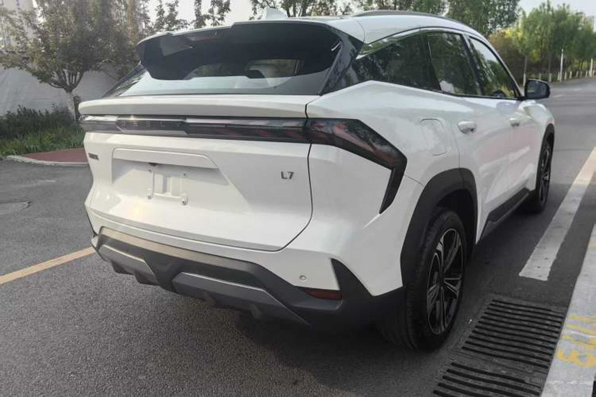 Used Geely Galaxy L7 2023 1.5T 115 km Starship Exterior 2