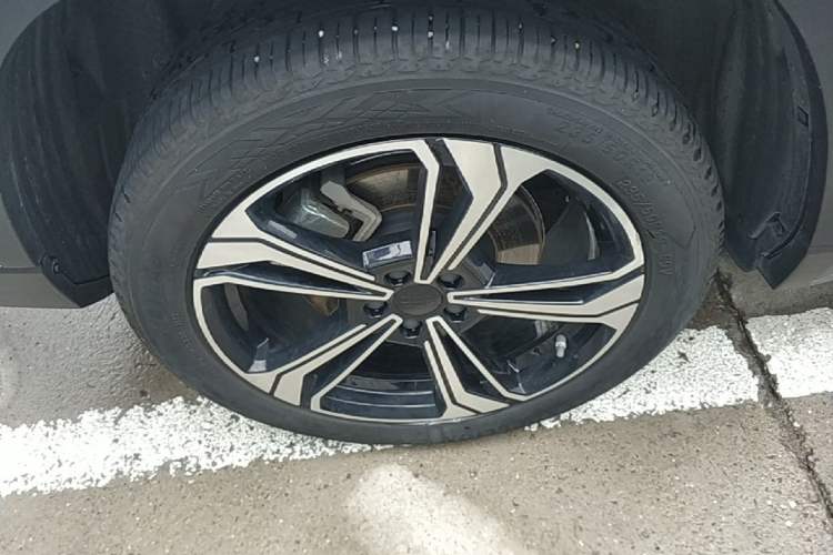 Used Geely Galaxy L7 2023 1.5T 115 km MAX Exterior 2