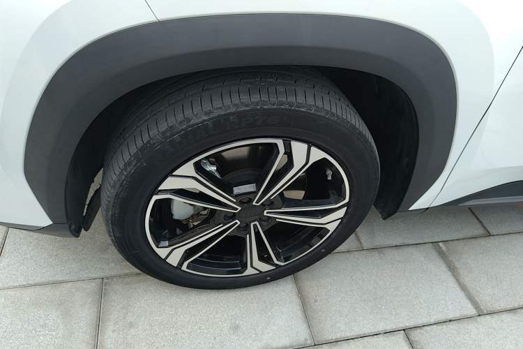 Used Geely Galaxy L7 2023 1.5T 115 km PLUS Exterior 2