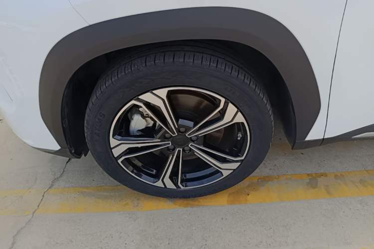 Used Geely Galaxy L7 2023 1.5T 115 km MAX Exterior 4