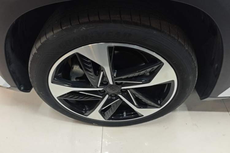 Used Geely Galaxy L7 2023 1.5T 115 km Asian Games Phantom Edition Exterior 4