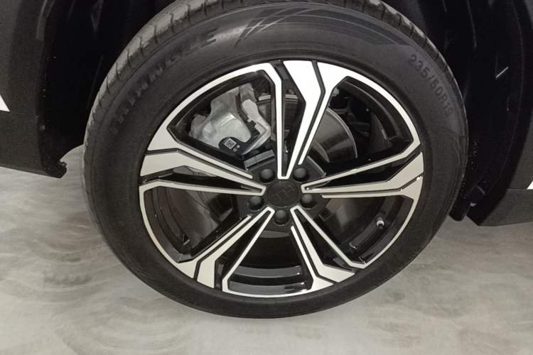 Used Geely Galaxy L7 2023 1.5T 115 km Asian Games Phantom Edition Exterior 5