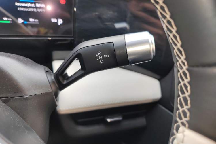 Used Geely Galaxy L7 2023 1.5T 115 km MAX Gear Lever