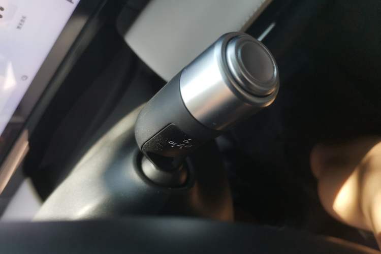 Used Geely Galaxy L7 2023 1.5T 115 km PLUS Gear Lever