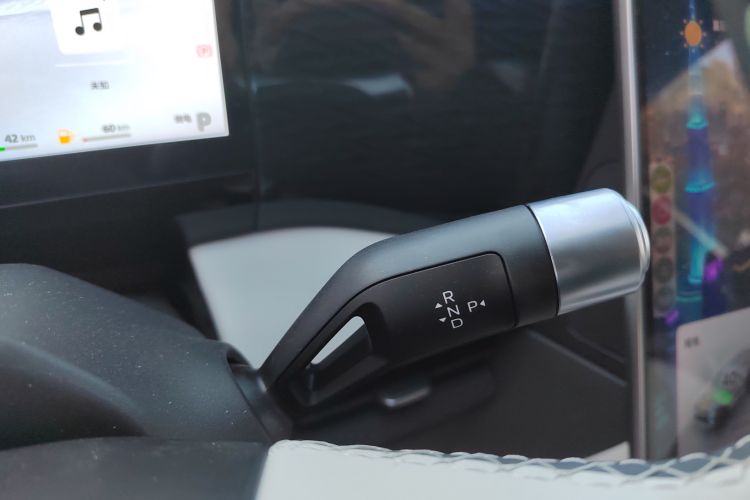 Used Geely Galaxy L7 2023 1.5T 115 km Starship Gear Lever