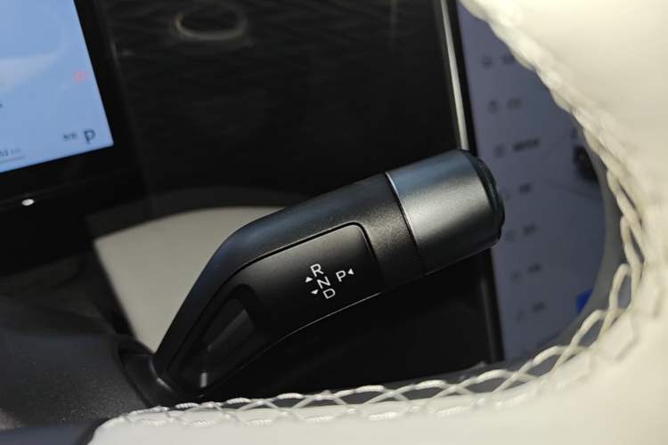 Used Geely Galaxy L7 2023 1.5T 115 km Starship Gear Lever