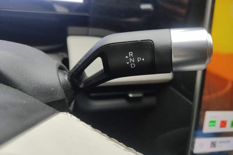 Used Geely Galaxy L7 2023 1.5T 115 km MAX Gear Lever