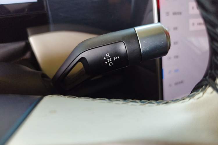 Used Geely Galaxy L7 2023 1.5T 115 km MAX Gear Lever