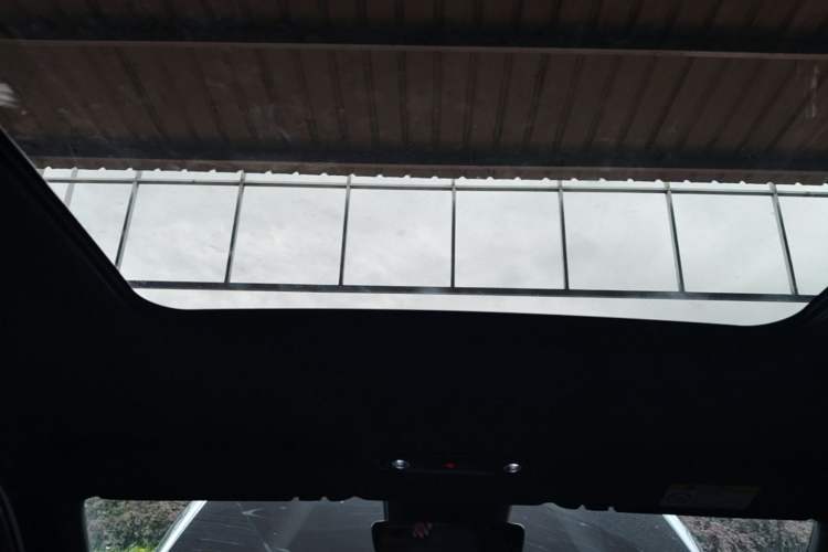 Used Geely Galaxy L7 2023 1.5T 115 km MAX Headliner