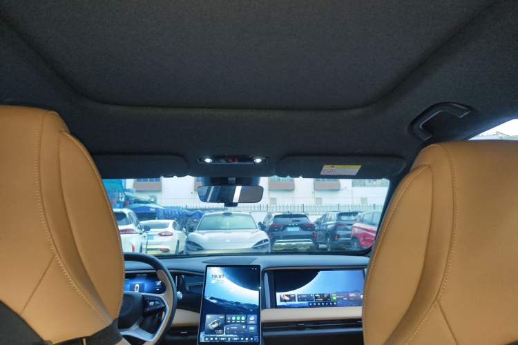 Used Geely Galaxy L7 2023 1.5T 115 km Starship Headliner