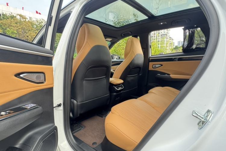 Used Geely Galaxy L7 2023 1.5T 115 km Starship Interior 11