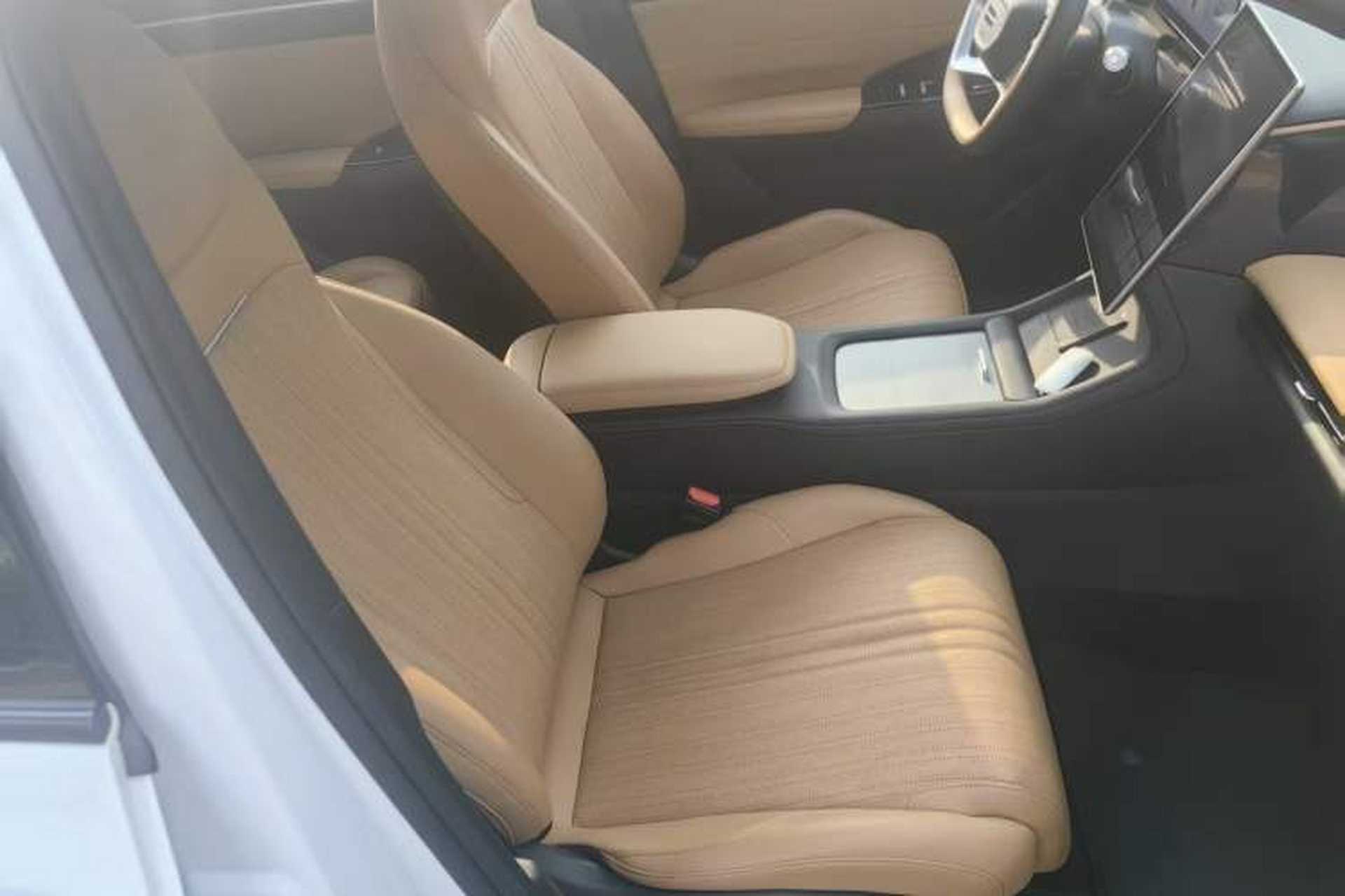 Used Geely Galaxy L7 2023 1.5T 115 km Starship Interior 2
