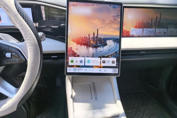 Used Geely Galaxy L7 2023 1.5T 115 km Starship Interior 2