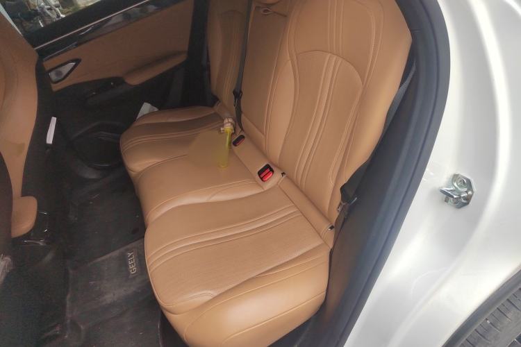 Used Geely Galaxy L7 2023 1.5T 115 km Starship Interior 3