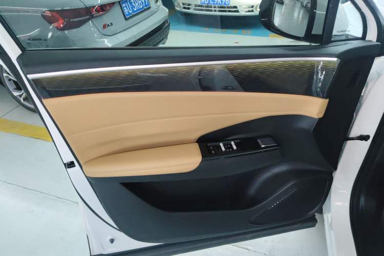 Used Geely Galaxy L7 2023 1.5T 115 km MAX Left Front Door Interior