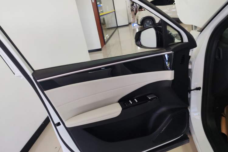 Used Geely Galaxy L7 2023 1.5T 115 km Starship Left Front Door Interior