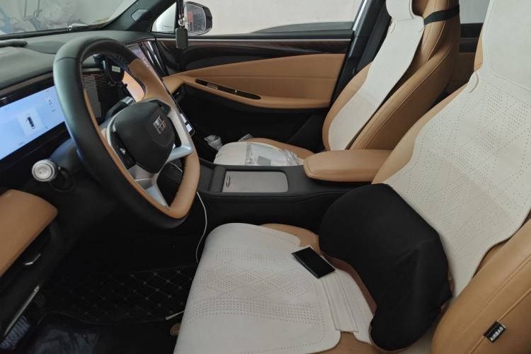 Used Geely Galaxy L7 2023 1.5T 115 km MAX Left Front Seat