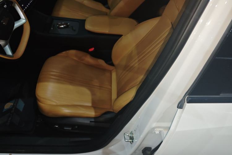 Used Geely Galaxy L7 2023 1.5T 115 km Starship Left Front Seat