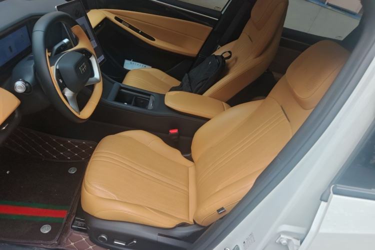 Used Geely Galaxy L7 2023 1.5T 115 km Starship Left Front Seat