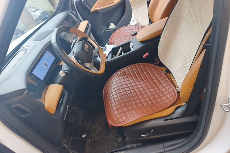 Used Geely Galaxy L7 2023 1.5T 115 km PLUS Left Front Seat
