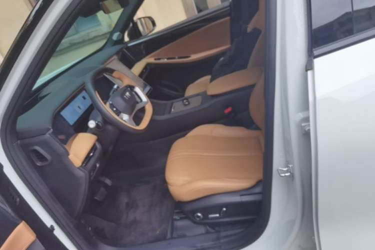 Used Geely Galaxy L7 2023 1.5T 115 km Starship Left Front Seat