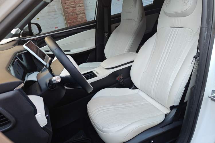 Used Geely Galaxy L7 2023 1.5T 115 km Starship Left Front Seat