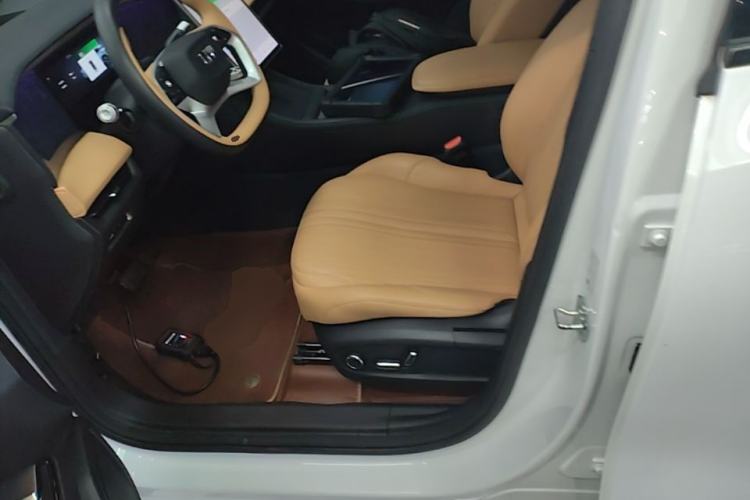 Used Geely Galaxy L7 2023 1.5T 115 km Starship Left Front Seat