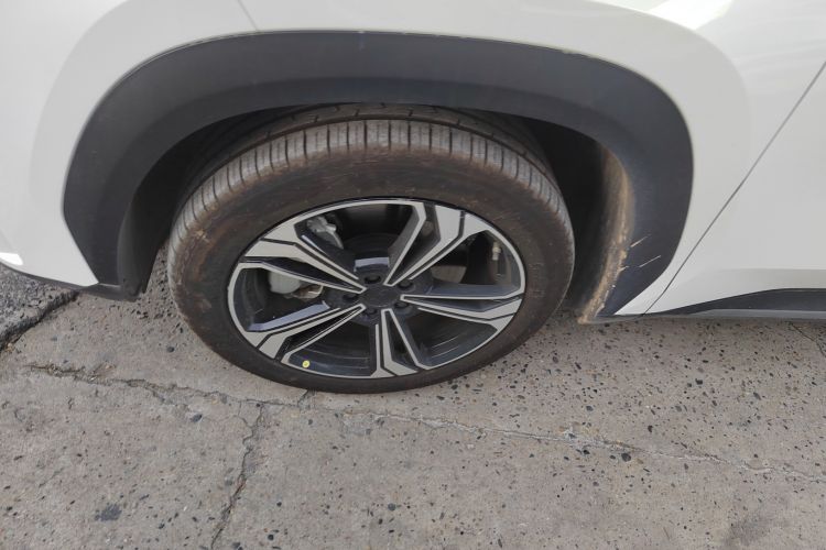 Used Geely Galaxy L7 2023 1.5T 115 km Starship Left Front Wheel Hub