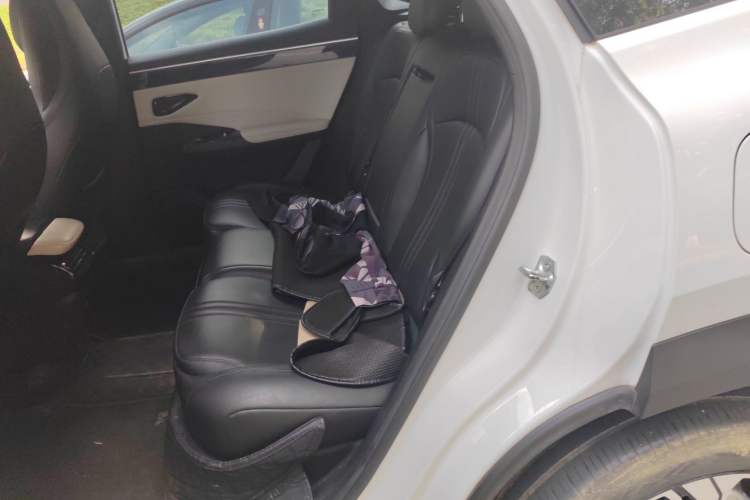 Used Geely Galaxy L7 2023 1.5T 115 km MAX Left Rear Seat