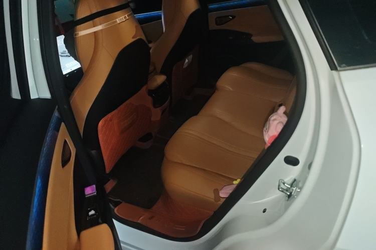 Used Geely Galaxy L7 2023 1.5T 115 km Starship Left Rear Seat