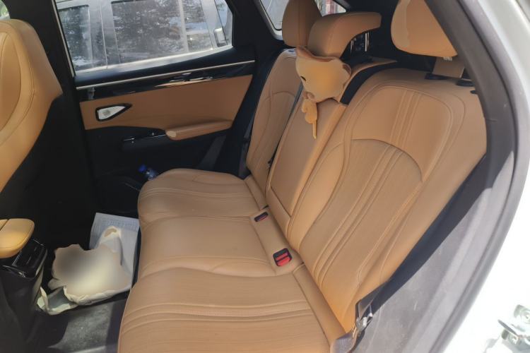 Used Geely Galaxy L7 2023 1.5T 115 km Starship Left Rear Seat