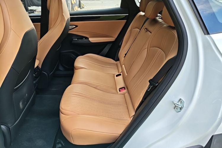 Used Geely Galaxy L7 2023 1.5T 115 km Starship Left Rear Seat
