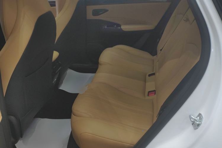 Used Geely Galaxy L7 2023 1.5T 115 km PLUS Left Rear Seat