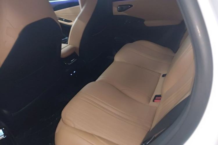 Used Geely Galaxy L7 2023 1.5T 115 km Starship Left Rear Seat