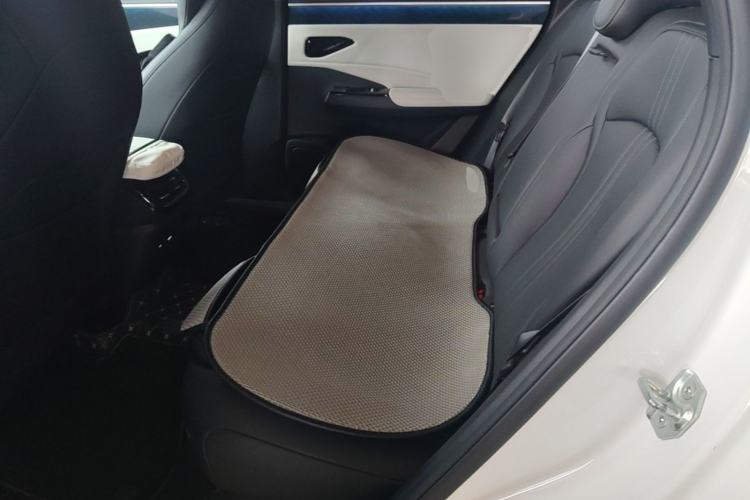 Used Geely Galaxy L7 2023 1.5T 115 km MAX Left Rear Seat