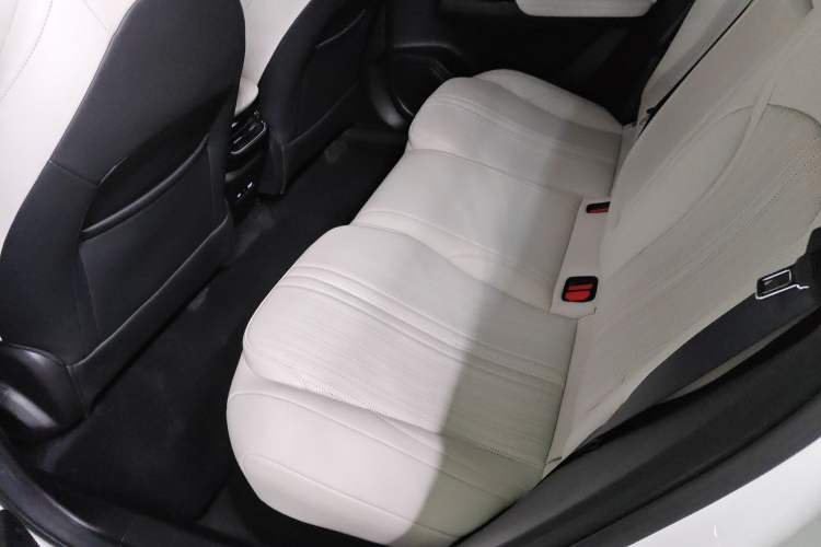 Used Geely Galaxy L7 2023 1.5T 115 km Starship Left Rear Seat