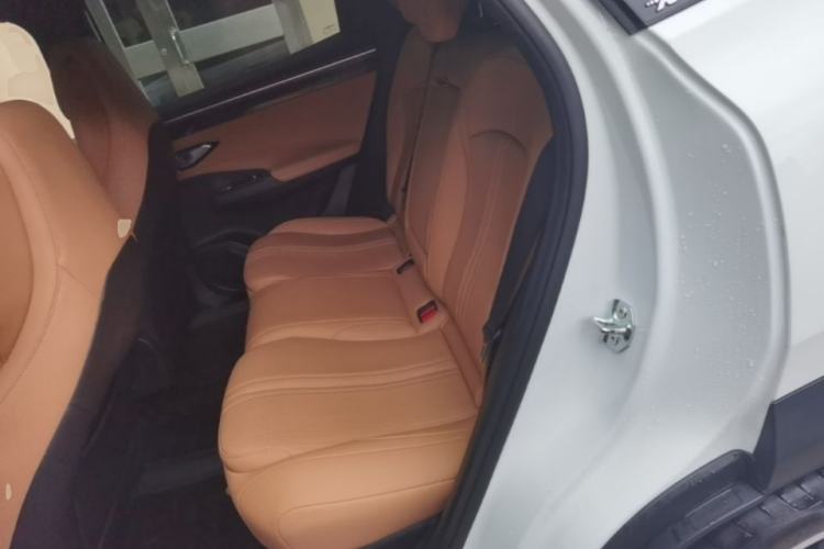 Used Geely Galaxy L7 2023 1.5T 115 km Starship Left Rear Seat