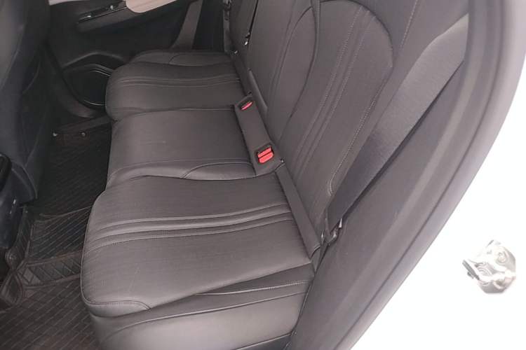 Used Geely Galaxy L7 2023 1.5T 115 km MAX Left Rear Seat