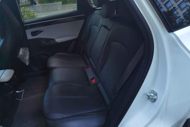 Used Geely Galaxy L7 2023 1.5T 115 km PLUS Left Rear Seat