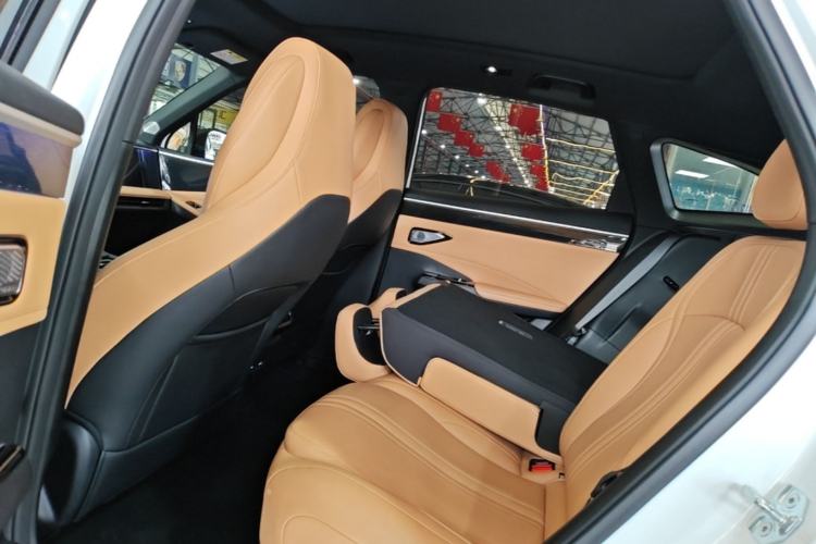 Used Geely Galaxy L7 2023 1.5T 115 km Asian Games Phantom Edition Left Rear Seat
